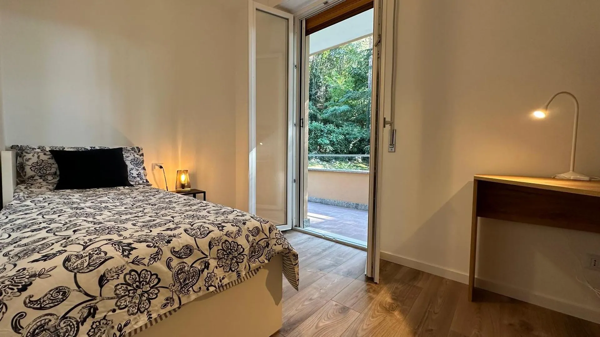 Bellavista-Lake View Apartment - Ranco 0*,  Italy