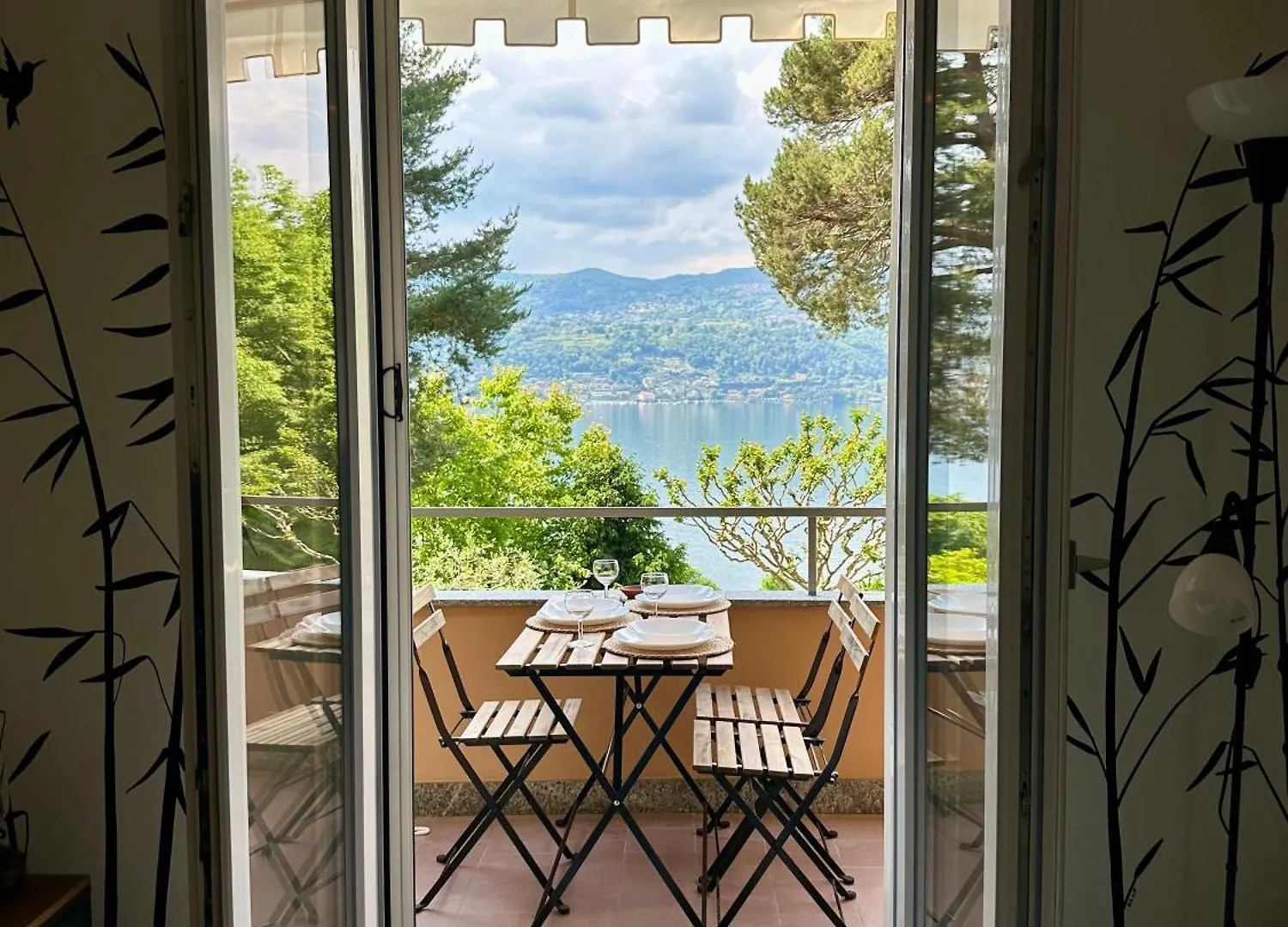 Bellavista-Lake View Apartment - Ranco Italy